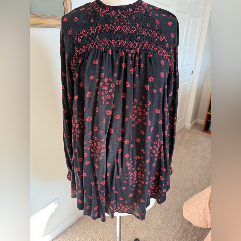 FREE PEOPLE Black/Red print top